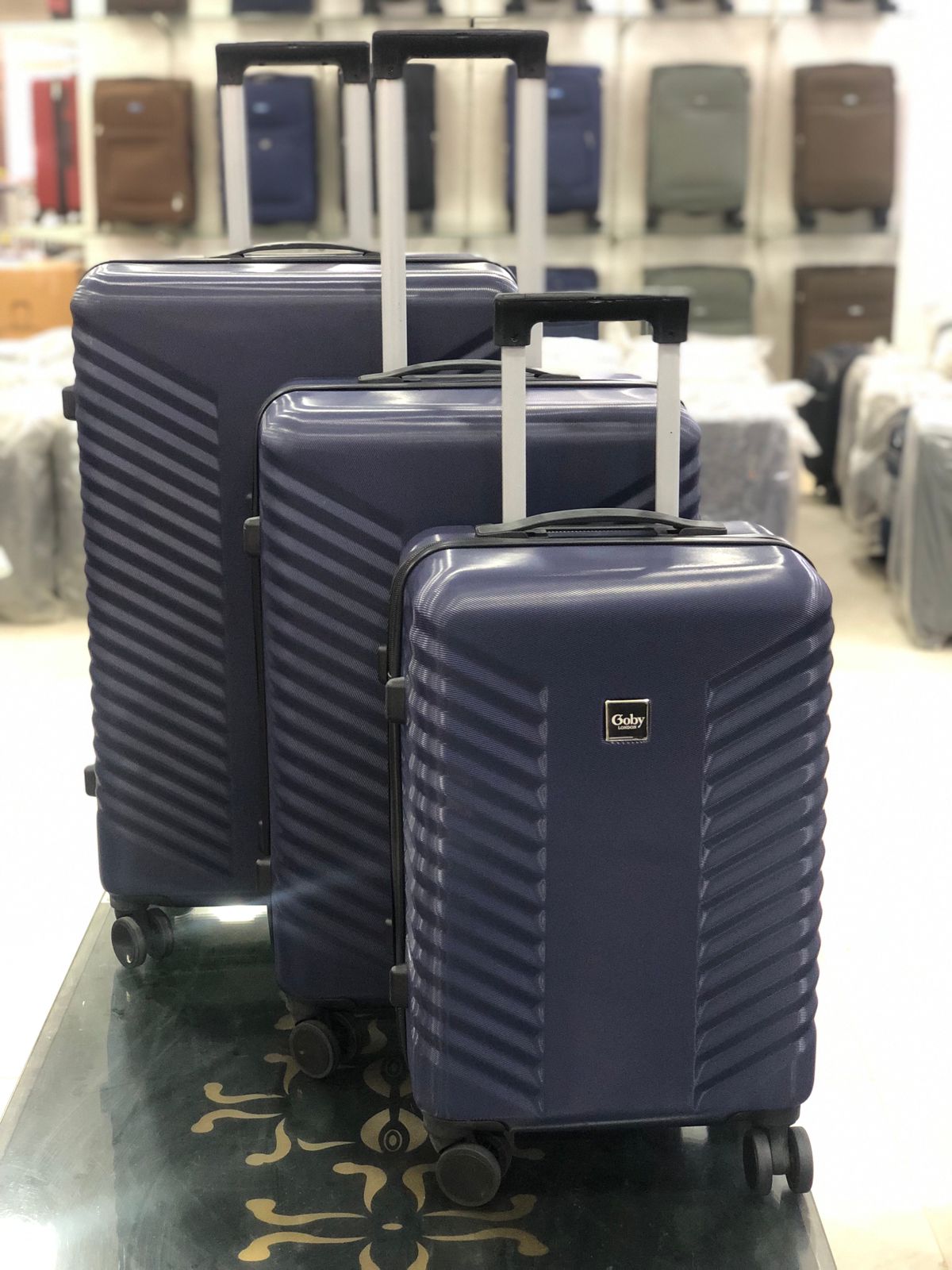 E13 travelling luggage - Excellent quality - Long lasting - ghluggage